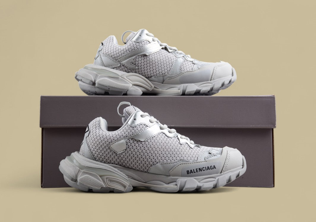 Balenciaga Runner Sneaker in Gray & Black