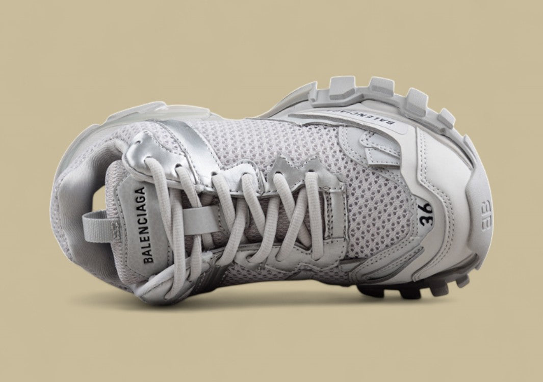 Balenciaga Runner Sneaker in Gray & Black