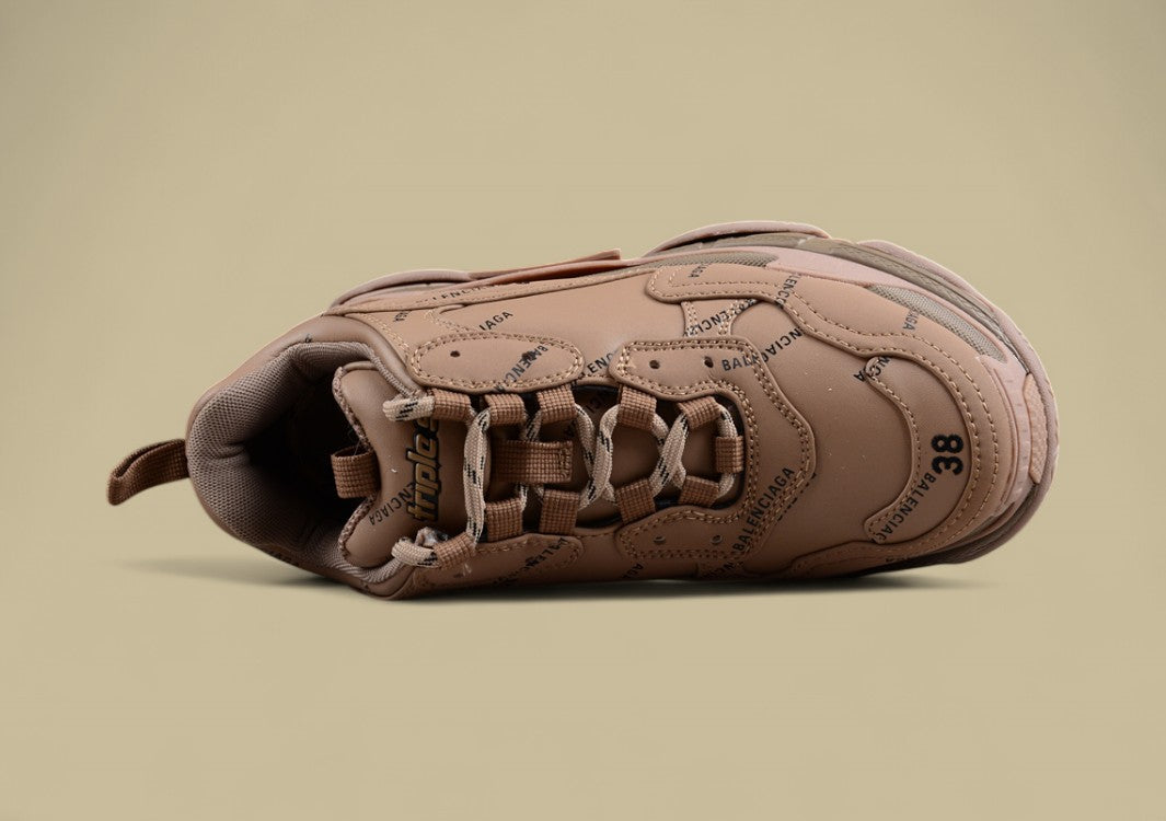Balenciaga Triple S Sneaker in Beige