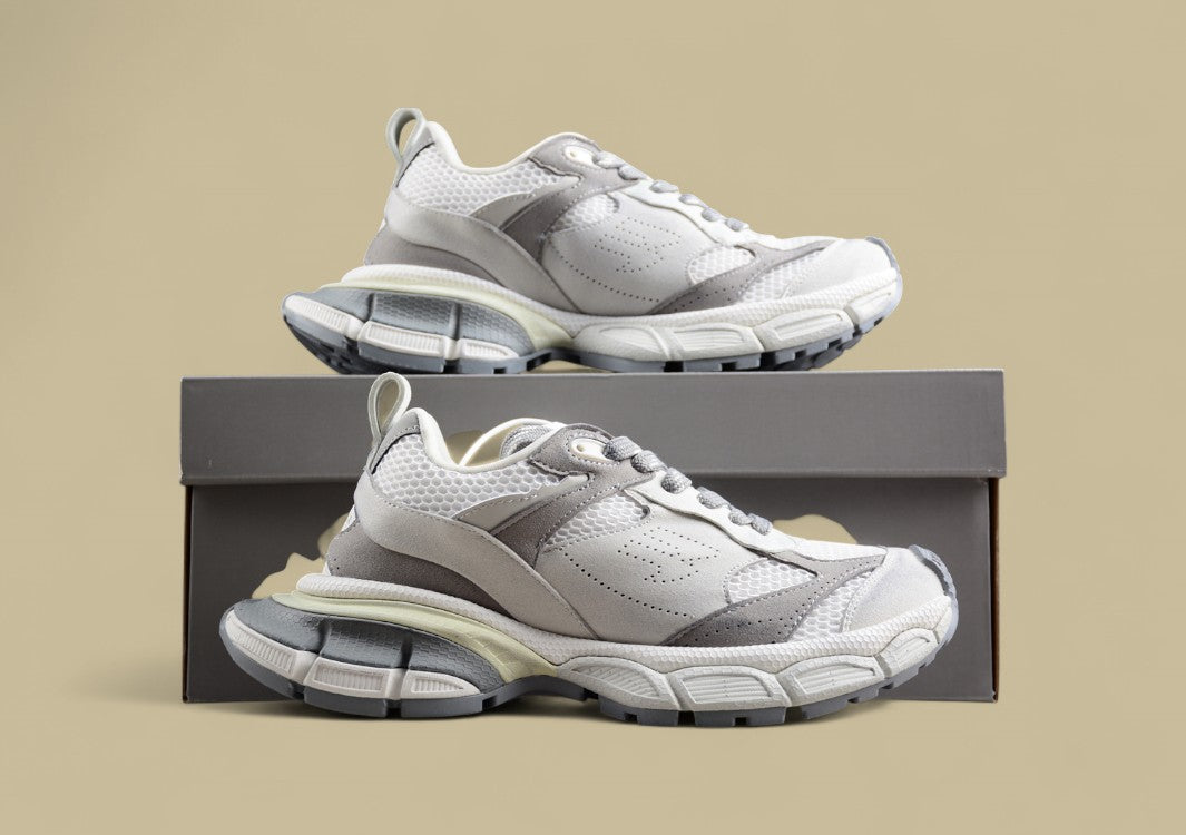 Balenciaga Sneaker in White/Grey Suede Mesh