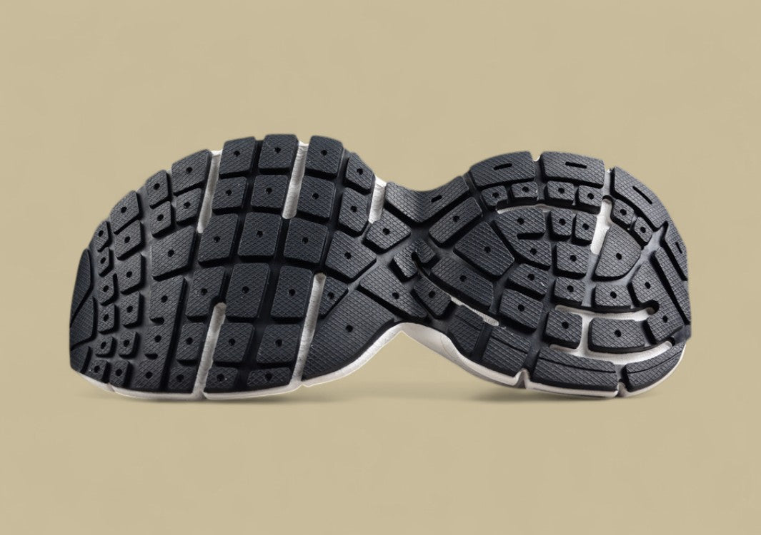 Balenciaga Speed 3.0 Sneaker in Black/White