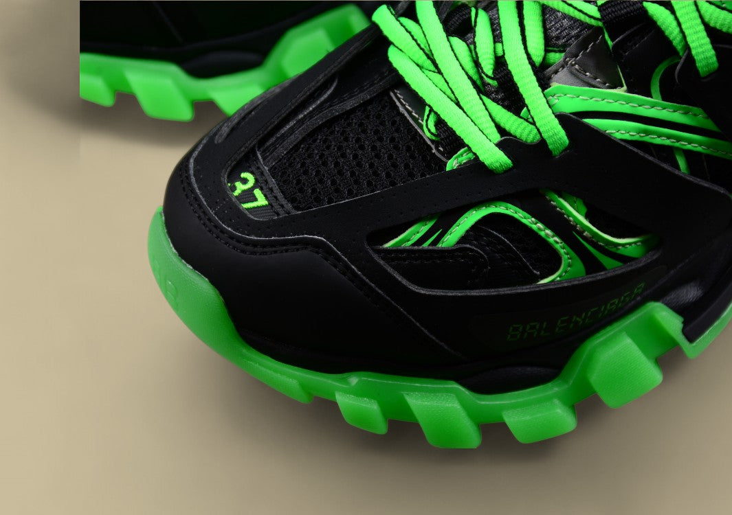 Balenciaga Track Sneaker Three Generations of Outdoor Concept Retro Dad Shoes