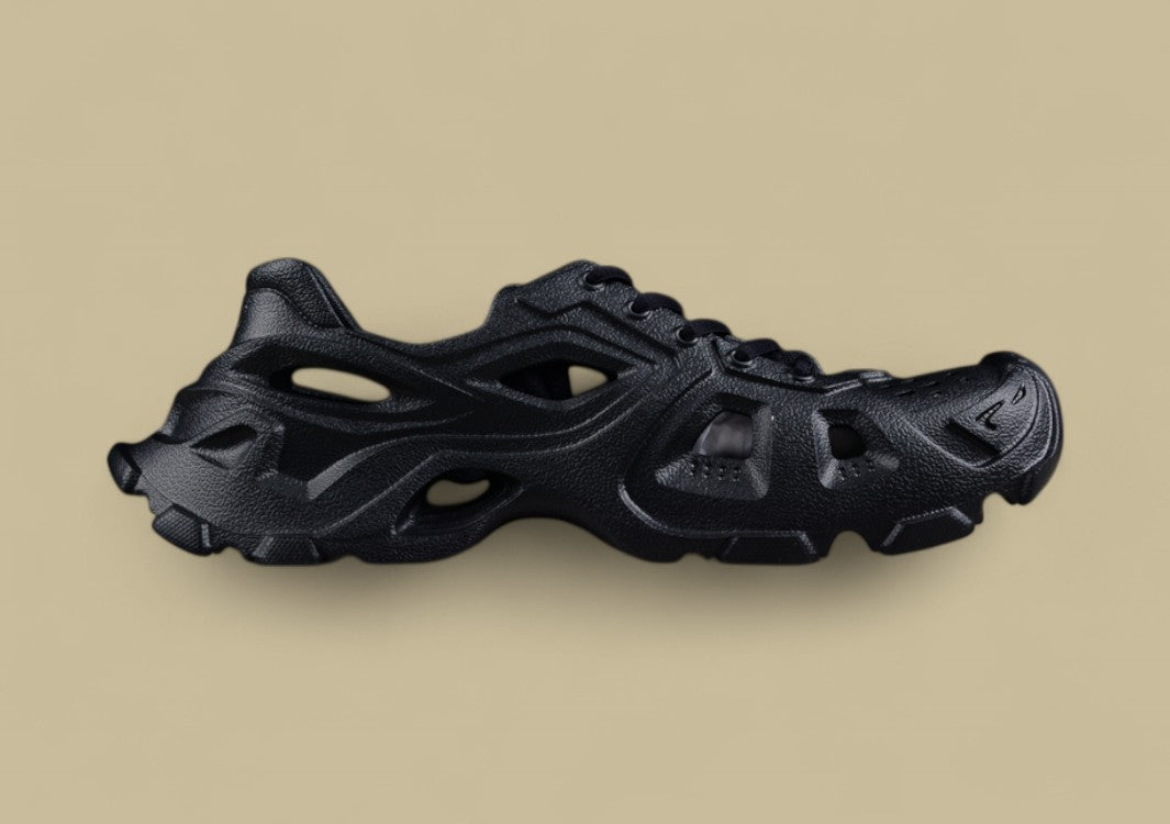 Balenciaga Track Sneaker in Black