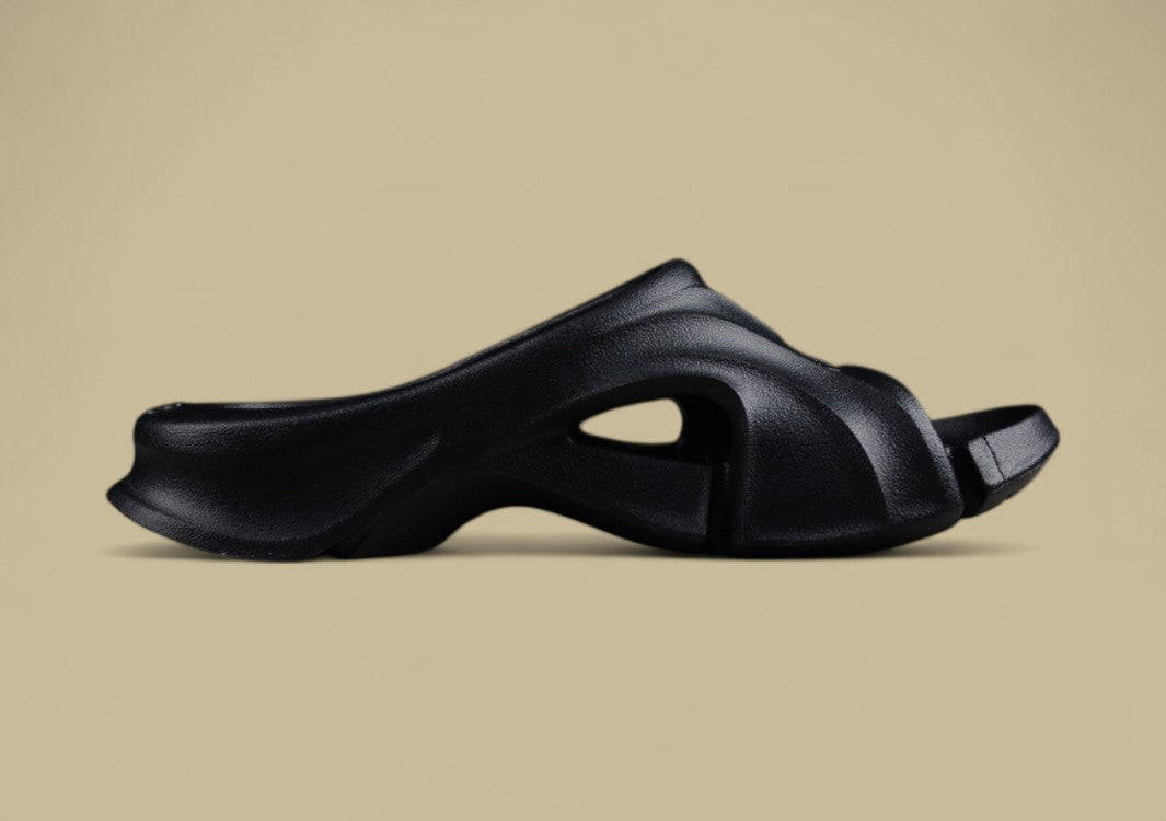 Balenciaga Foam Slide in Black