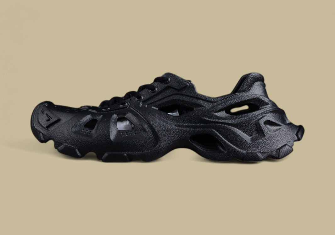 Balenciaga Track Sneaker in Black