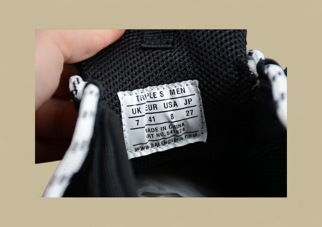 Balenciaga Triple S Black Distressed Höchste Replikationsstufe