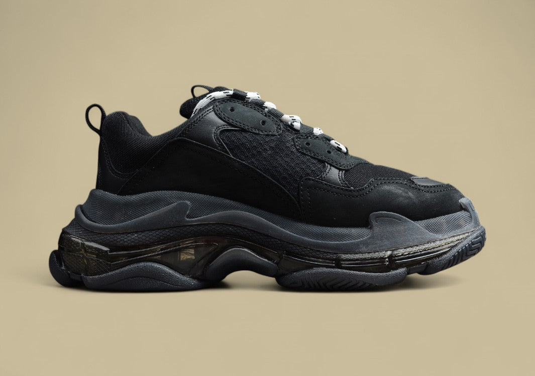 Balenciaga Triple S Black Distressed Höchste Replikationsstufe