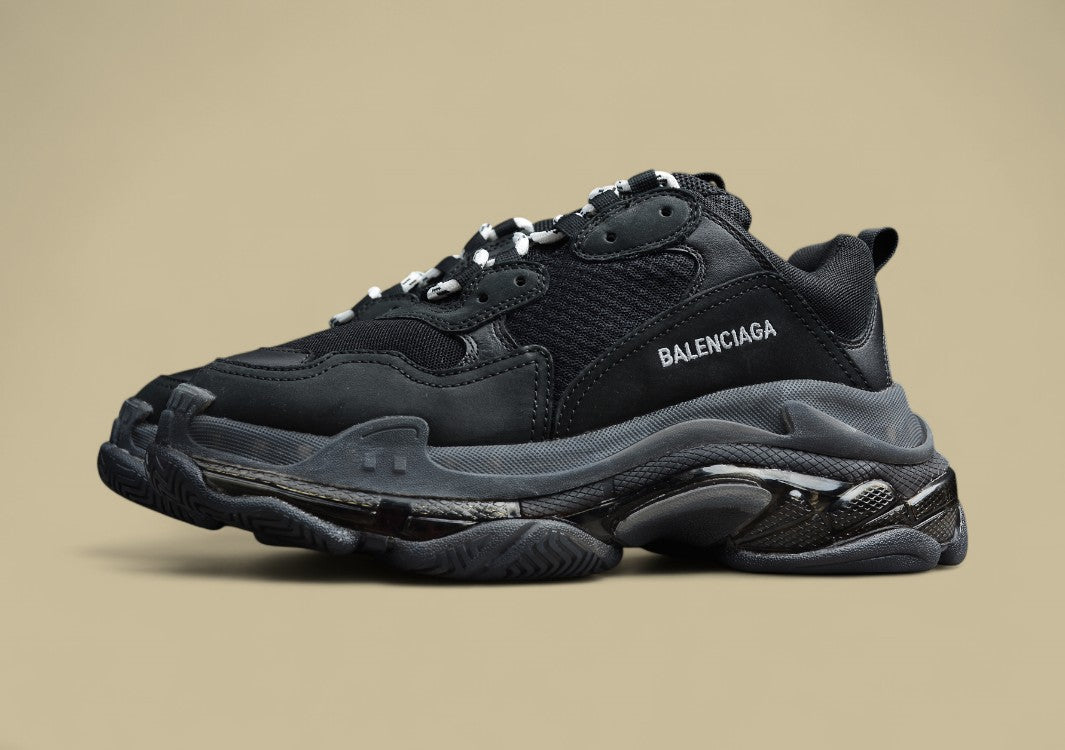 Balenciaga Triple S Black Distressed Höchste Replikationsstufe