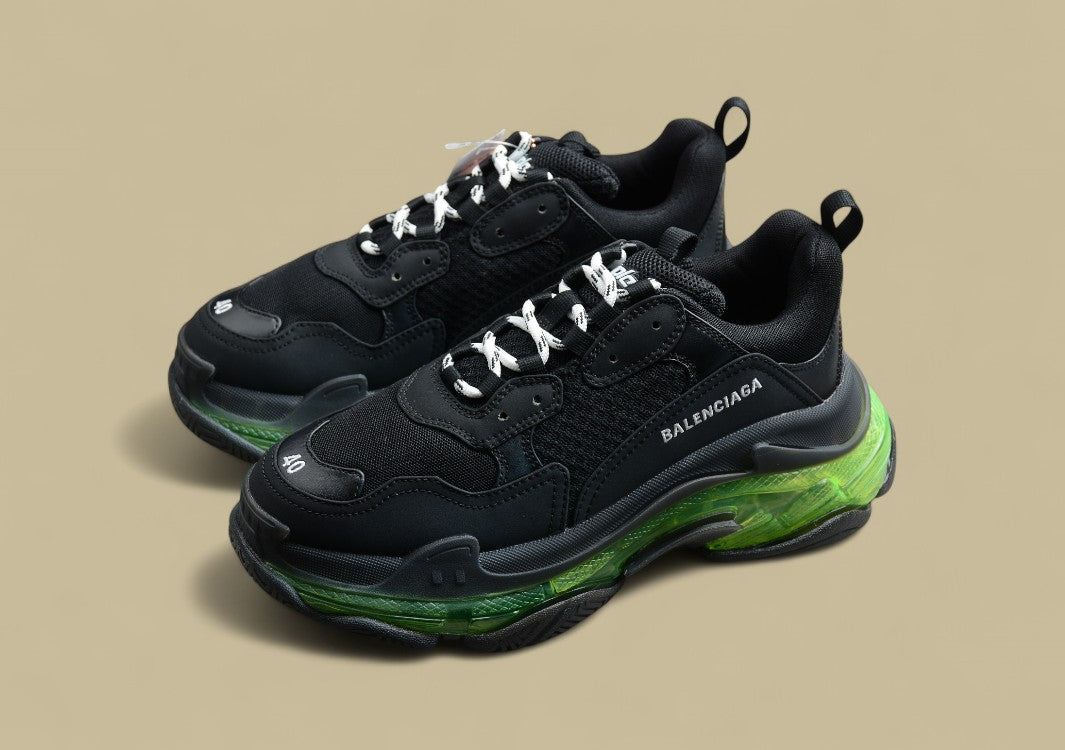 Balenciaga Triple S Black Green Dunkle Dominanz trifft Neon