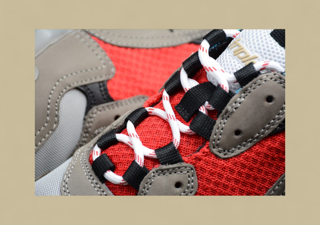 Balenciaga Triple S Grau-Rot Multicolor – Technicolor trifft Chunky-Coolness
