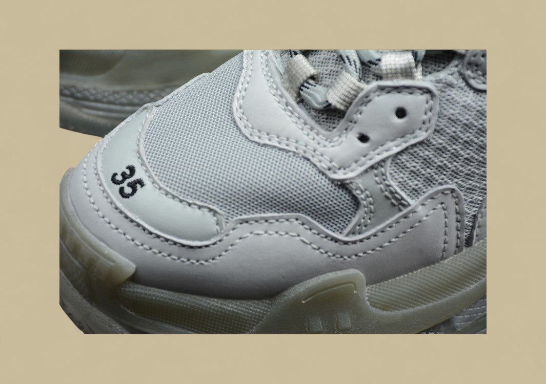 Balenciaga Triple S Grau Unisex Zeitloser Luxus
