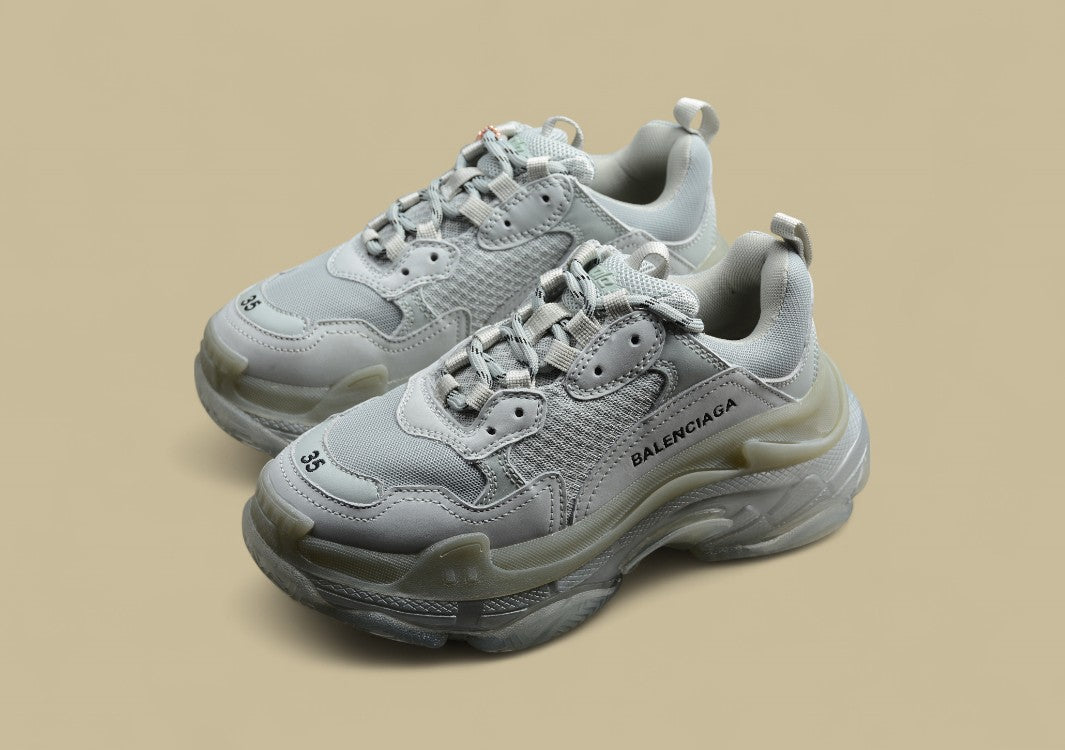 Balenciaga Triple S Grau Unisex Zeitloser Luxus
