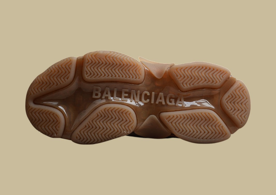 Balenciaga Triple S Khaki – Voluminöser Street-Style in Erdtönen