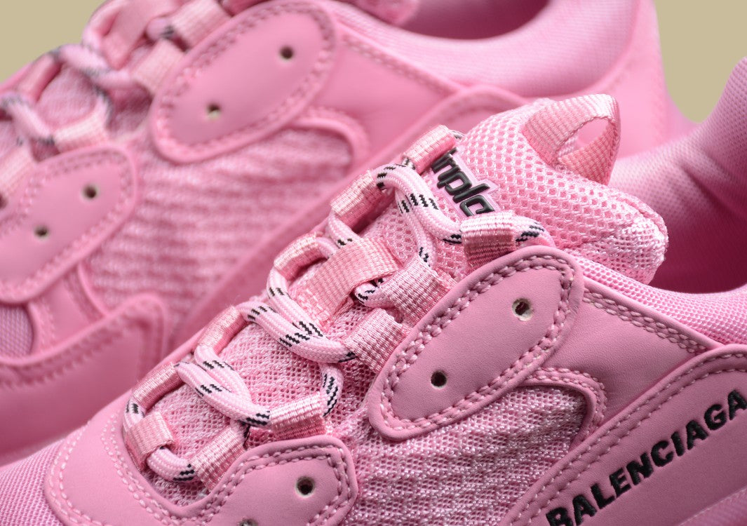 Balenciaga Triple S Pink – Statement-Dad-Sneaker in Power-Pink