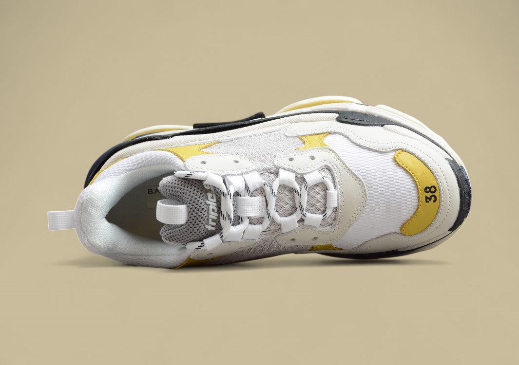 Balenciaga Triple S Replik In Gedeckten Naturtönen