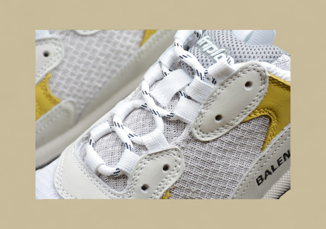 Balenciaga Triple S Replik In Gedeckten Naturtönen