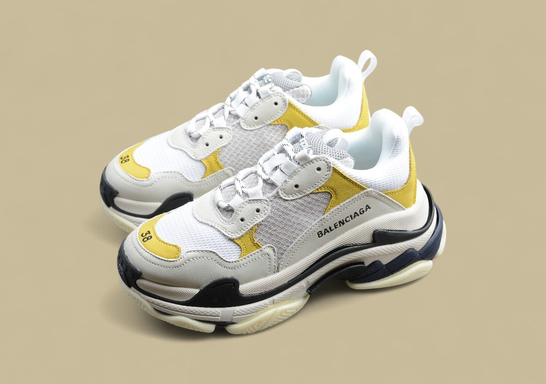 Balenciaga Triple S Replik In Gedeckten Naturtönen