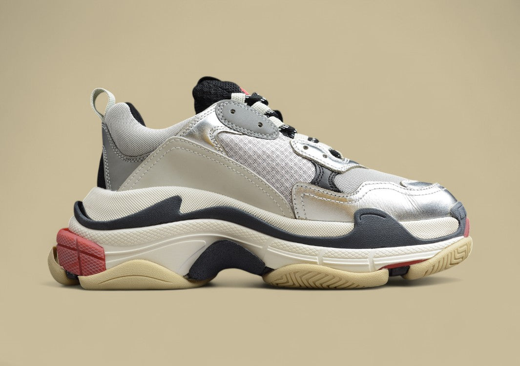 Balenciaga Triple S Replik In Silber-Beige Mit Schwarzem