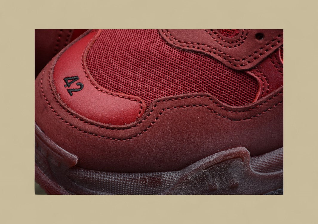 Balenciaga Triple S Rot Monochrome Stärke In Maximalem Volumen