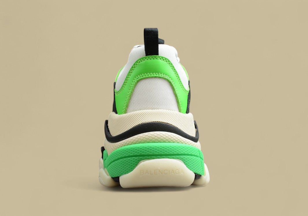 Balenciaga Triple S Weiß Grün Schwarz Streetstyle Mit Neon-Energie