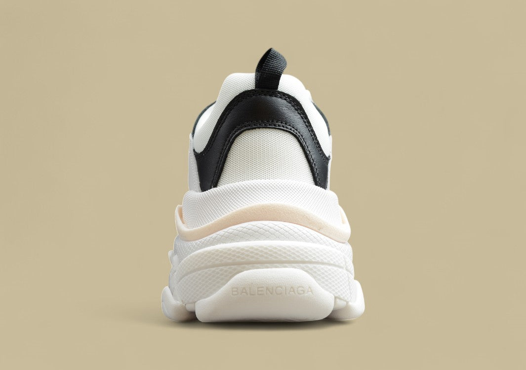 Balenciaga Triple S Weiß Schwarz Klassischer Kontrast Chunky-Look