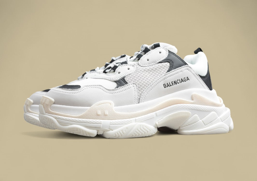 Balenciaga Triple S Weiß Schwarz Klassischer Kontrast Chunky-Look