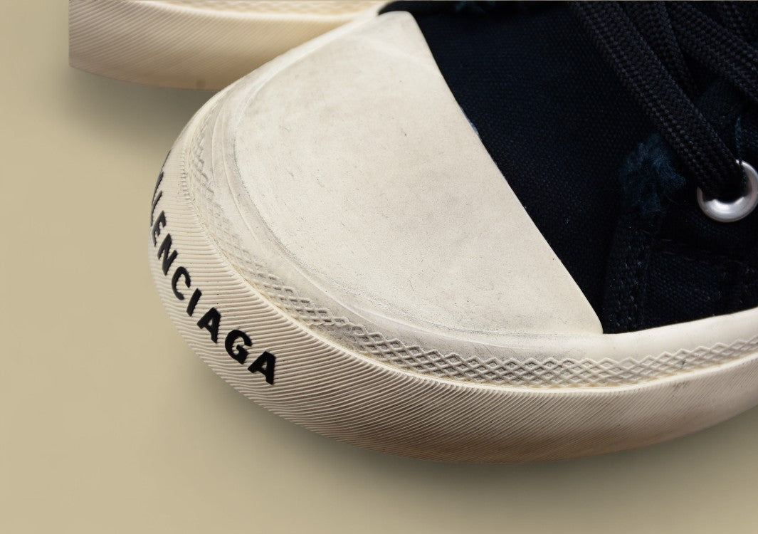 Balenciaga Vulc Destr Parisian Family Retro Distressed Low-top Canvas Slip-on