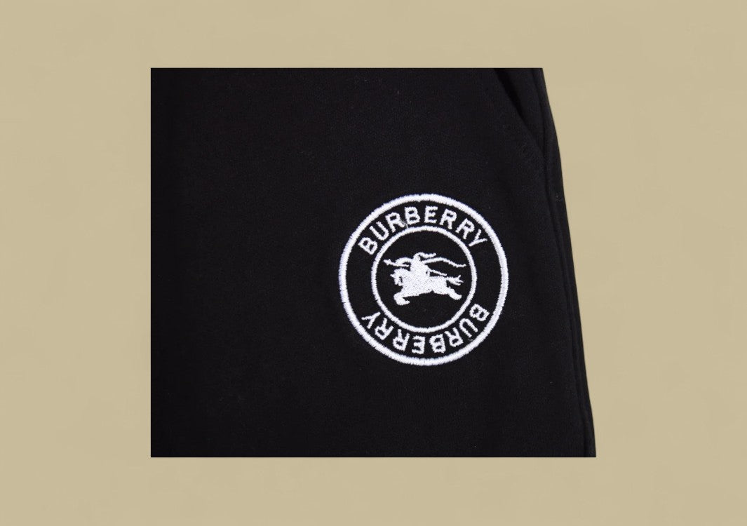 Burberry 23FW Circle Warhorse Logo Sweatpants – Black