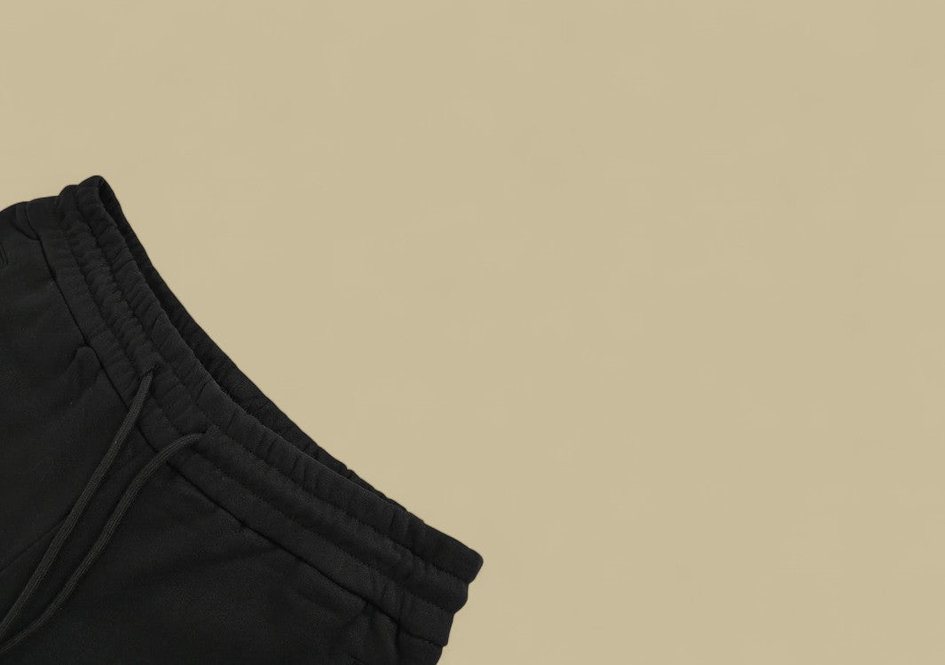 Burberry 24SS Knight Warhorse Logo Contrast Detail Shorts – Black & Blue