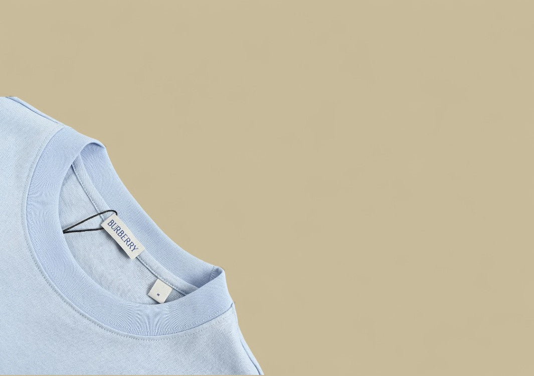 Burberry 24SS Knight Warhorse Logo Graphic T-Shirt – Sky Blue & Navy