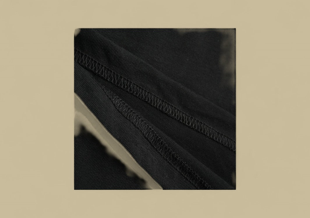 Burberry 24SS Plaid Neckline Embroidery Logo T-Shirt – Black