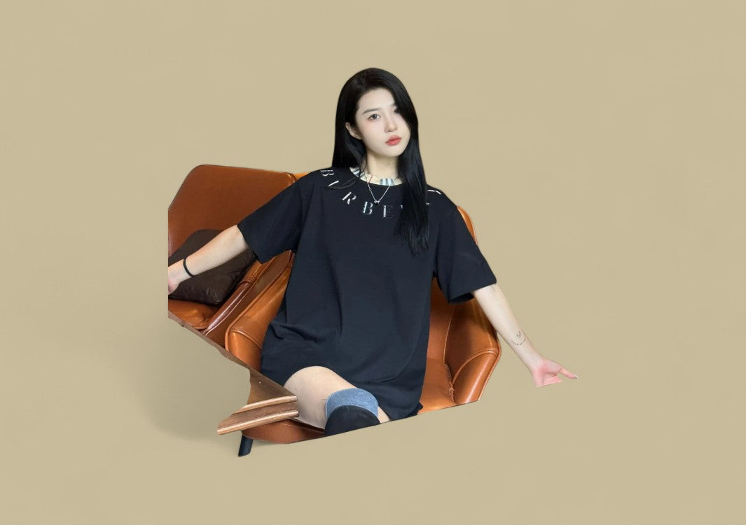 Burberry 24SS Plaid Neckline Embroidery Logo T-Shirt – Black