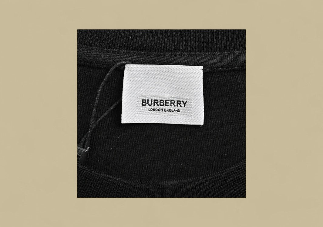Burberry 24SS Rubik’s Cube Graphic Logo T-Shirt – Black Multicolor