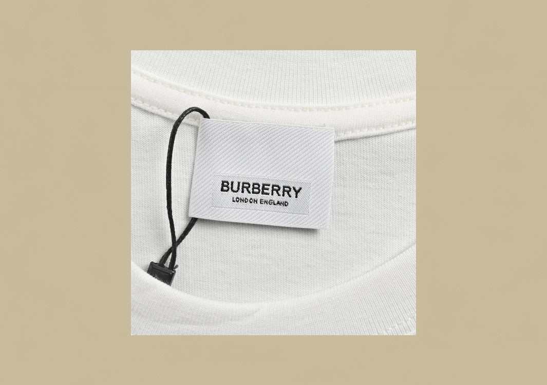 Burberry 24SS Rubik’s Cube Graphic Logo T-Shirt – White Multicolor