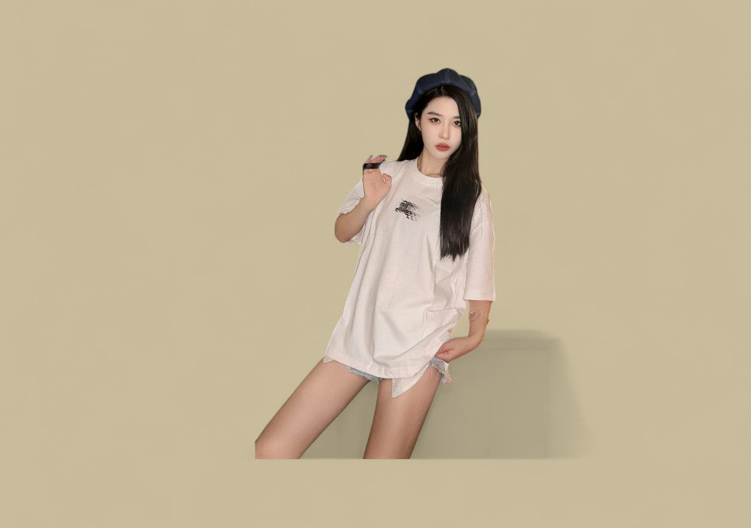 Burberry 24SS Unreal Image Warhorse Logo T-Shirt – Off-White