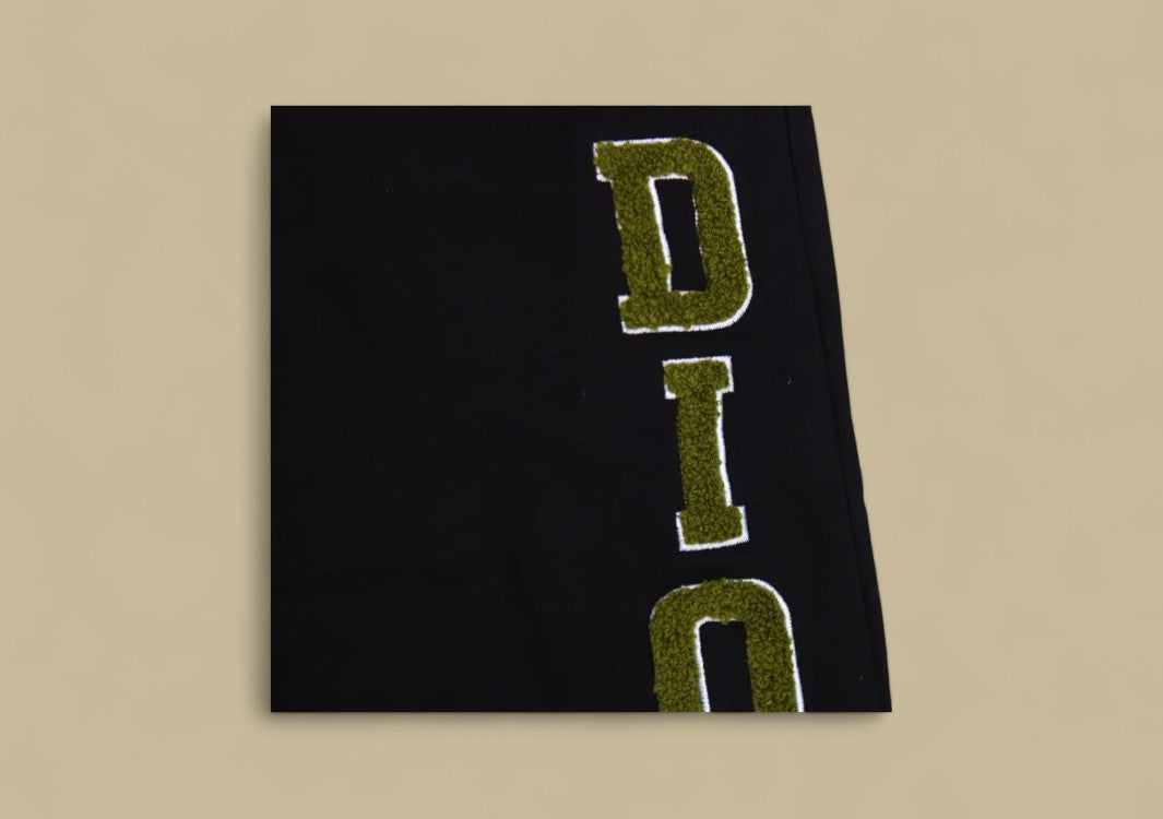 Dior 23SS Vertical Towel Embroidery Logo Sweatpants – Black