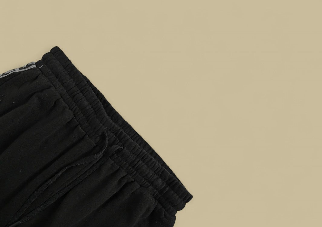 Fendi Classic Side Double F Logo Braid Shorts Sleek Design with Iconic Side Branding