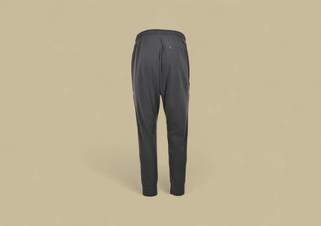 Fendi Heat-Seal Logo Casual Sports Pants Sleek Performance with Subtle Branding