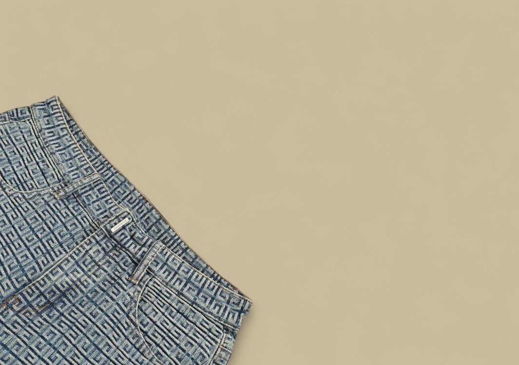 Givenchy 23SS 4G Full Logo Jacquard Weave Denim Cargo Shorts – Dark Wash