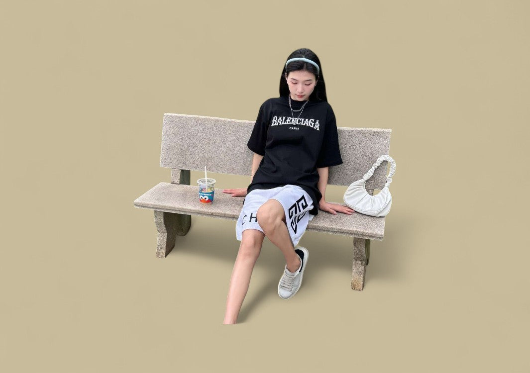 Givenchy Embroidery Logo Short - White