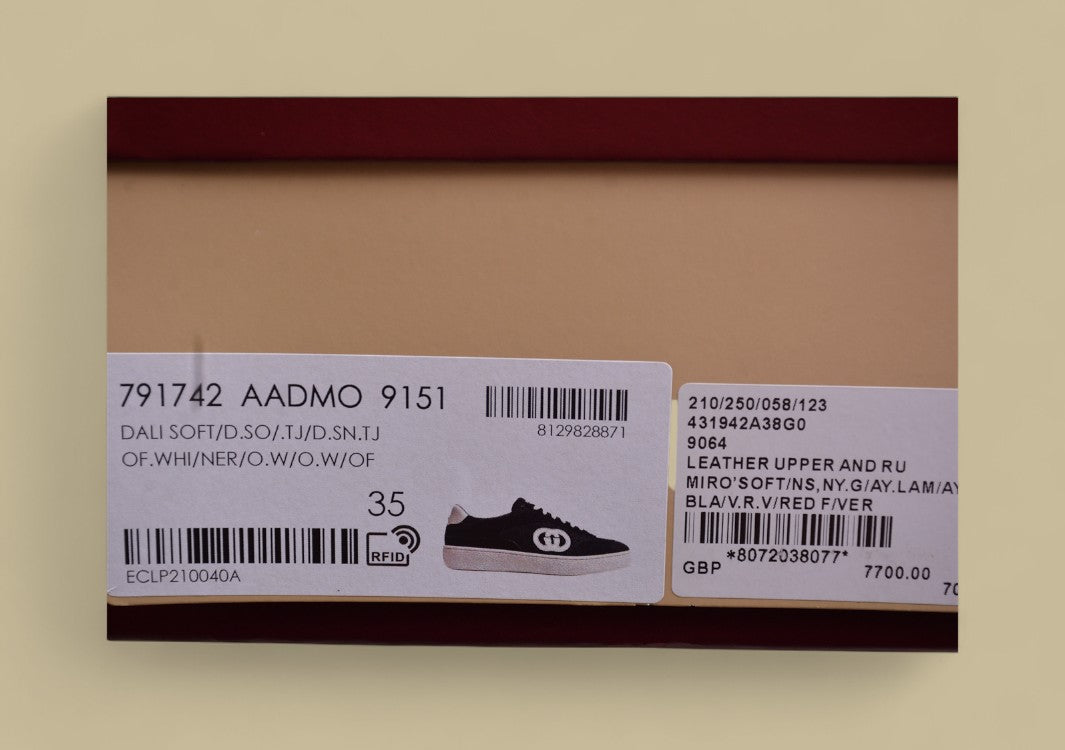 Gucci Black Retro Sneakers Classic Low-Tops with Bold White GG Logo