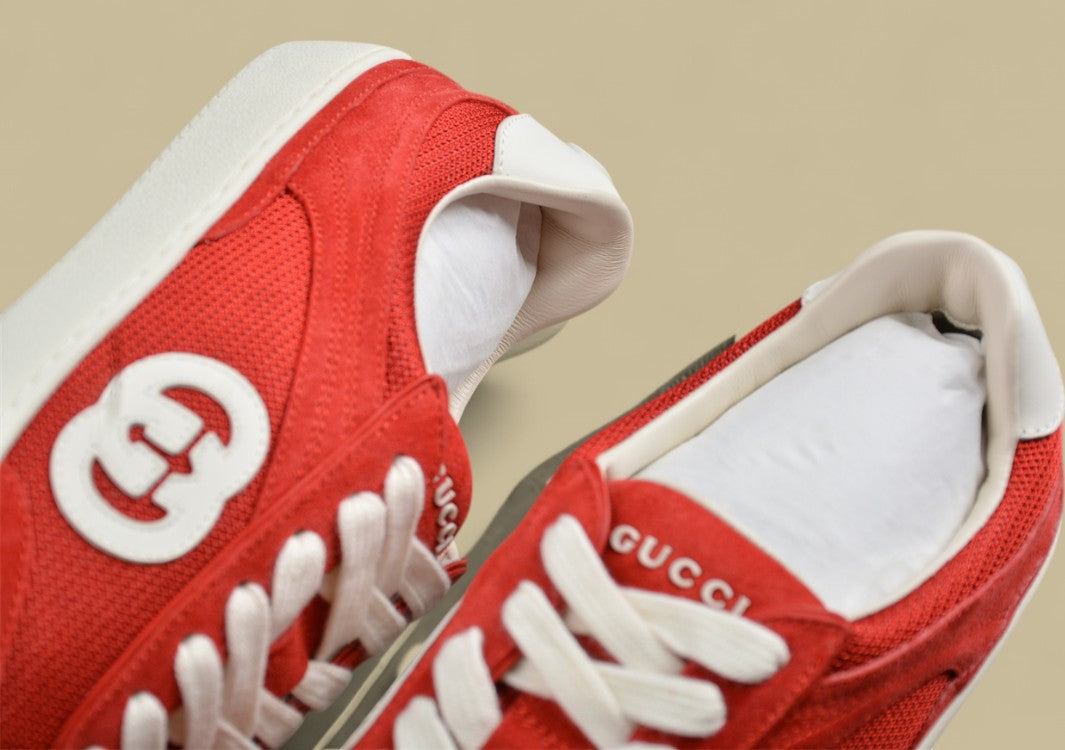 Gucci Retro Red Low-Top Sneakers Vintage Style with Iconic GG Logo