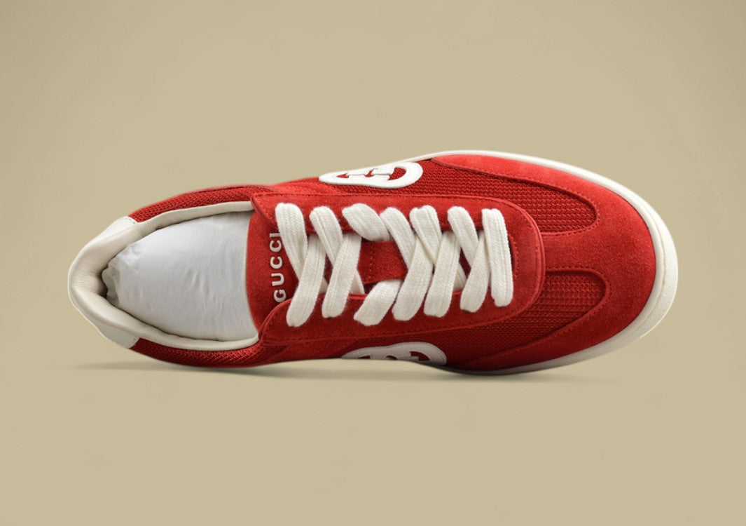 Gucci Retro Red Low-Top Sneakers Vintage Style with Iconic GG Logo