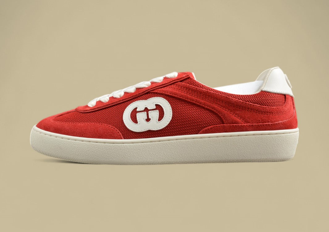 Gucci Retro Red Low-Top Sneakers Vintage Style with Iconic GG Logo