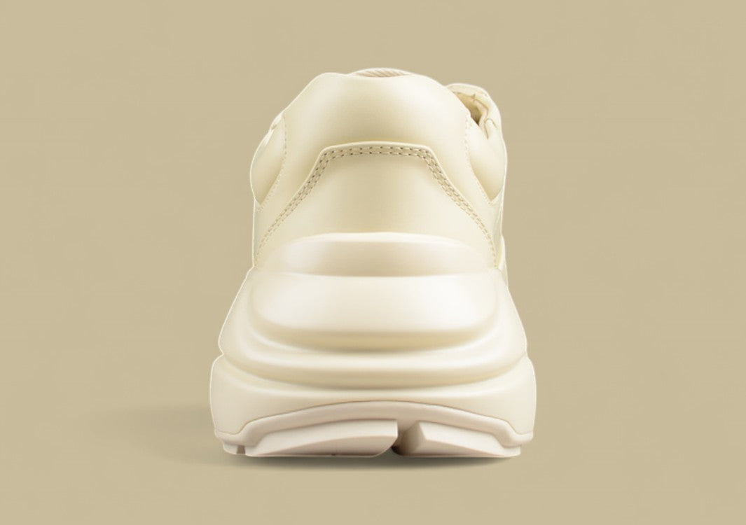 Gucci Rhyton Logo Sneakers Cream Leather Chunky Trainers with Bold Black GG Emblem