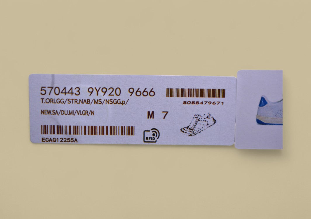 Gucci White Ace Sneakers Blue & Red Stripe Low-Tops with Retro Tennis Flair