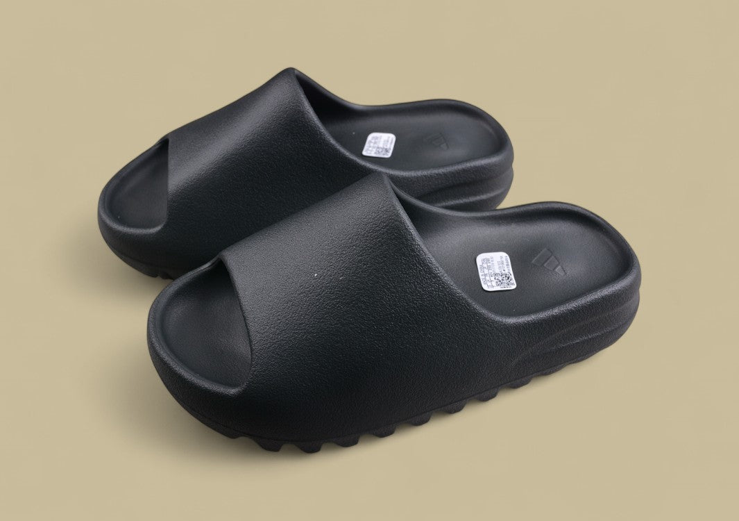 Kanye West x Yeezy Slide "Resin" Original Slip-On Sandals