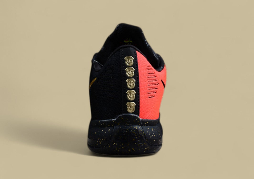 Kobe 10 Elite Low Christmas Black/Metallic Gold-Bright Crimson