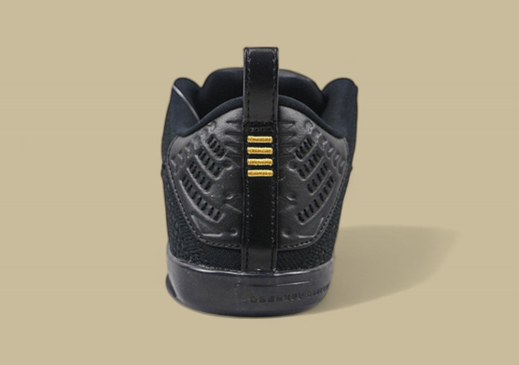 Kobe 11 Elite Low Pale Horse LR Black/Black/Metallic Gold