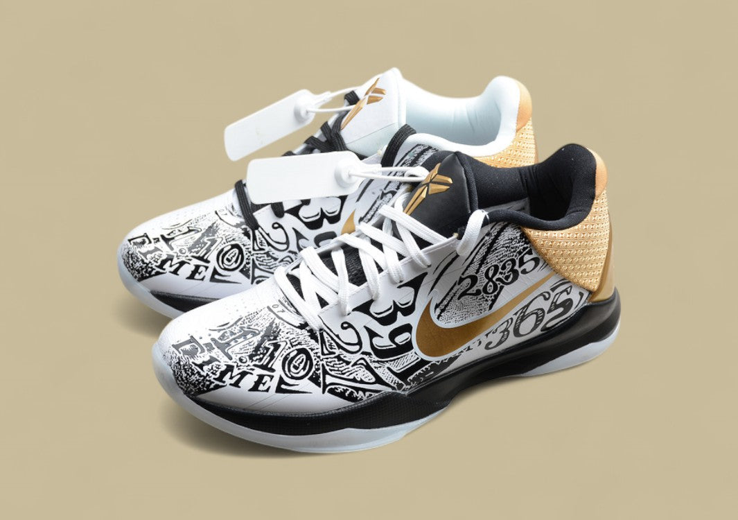 Kobe 5 Protro Black/Gold/White